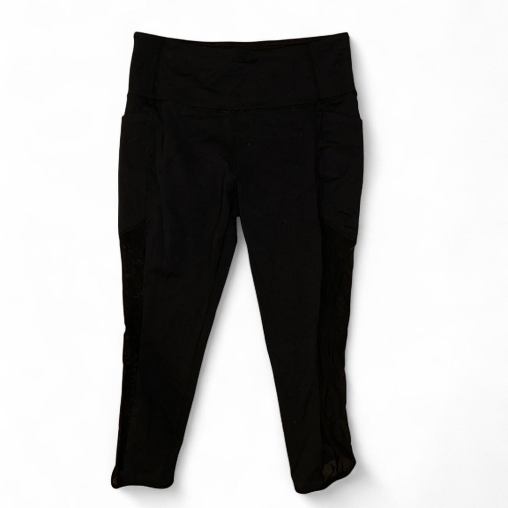 Athleta crop tight leggings 
Black 
Medium Petite (MP)